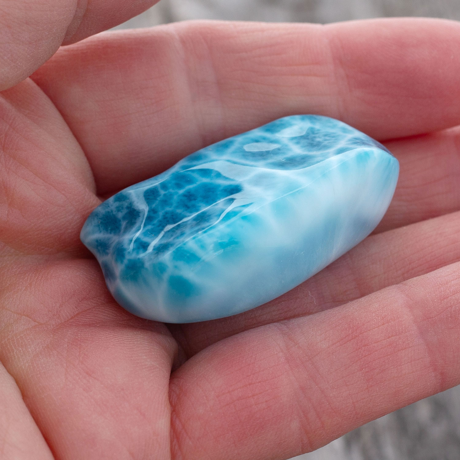 Larimar Freiform ca. 40x25x15mm AAA1 oceanblau matrixfrei Sammlerstück