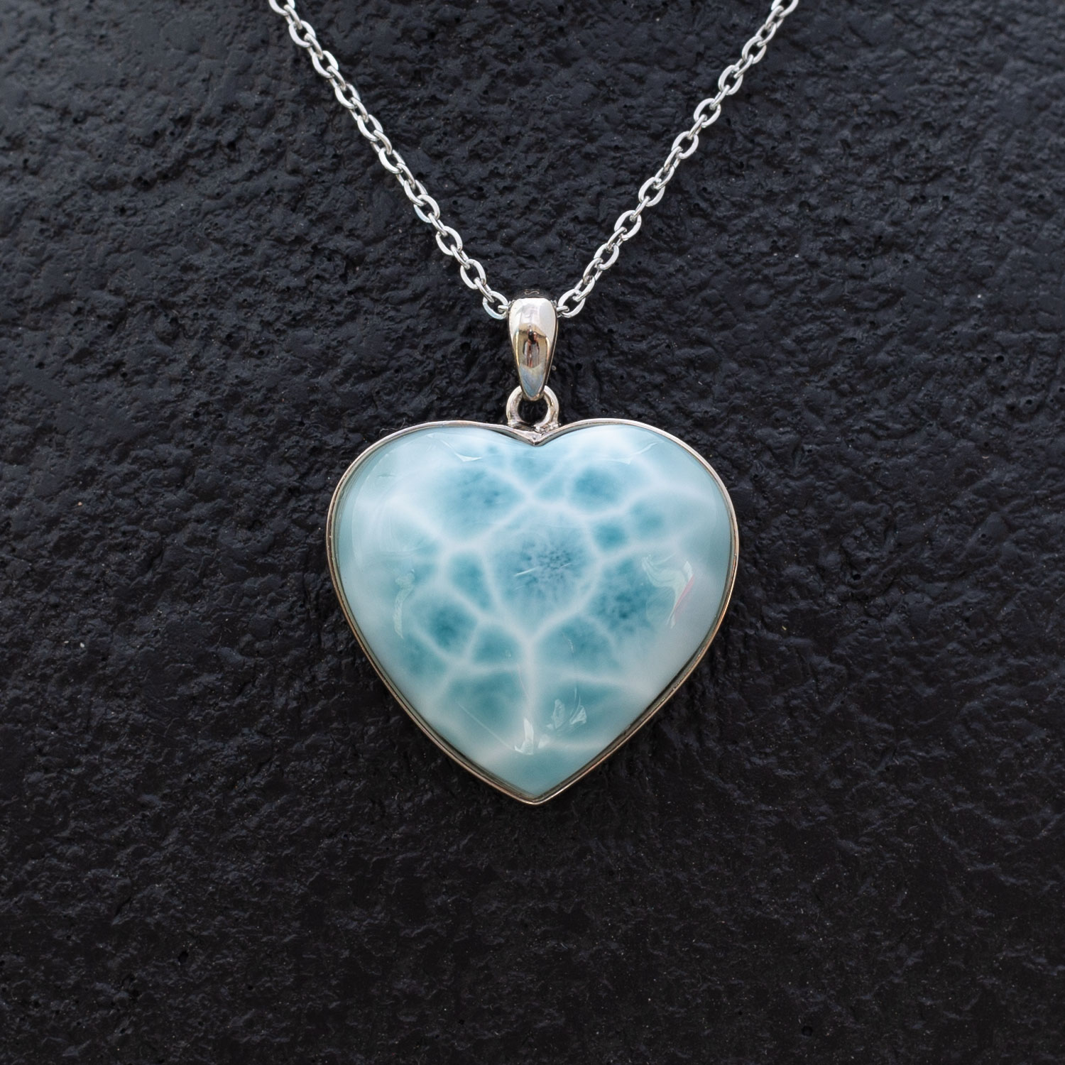 Larimar Anhänger 26x24x13mm herzförmig hellblau AAA1 matrixfrei turtle pattern