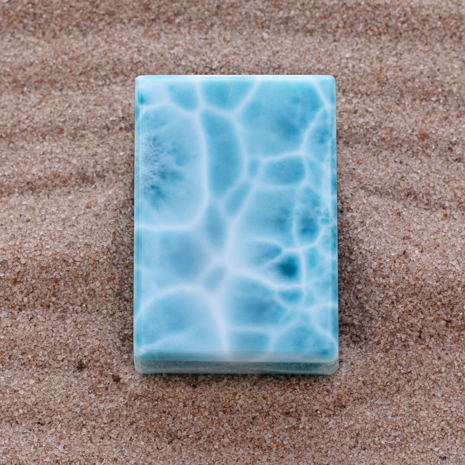 Larimar Cabochon / Fancy Cut 32x22x11,5mm kantige Rechteckform turtle pattern AAA+ matrixfrei Sammlerstück