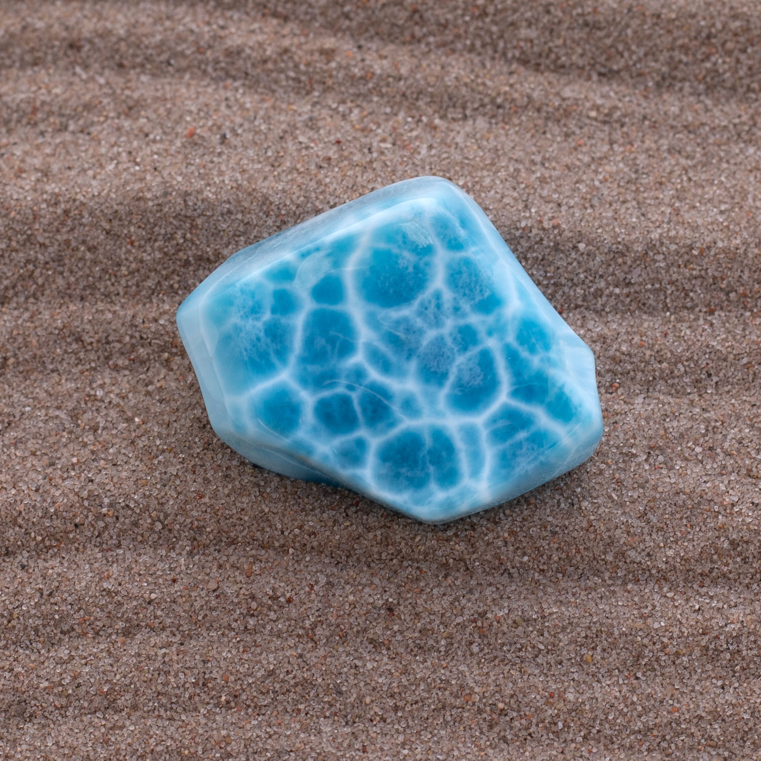 Larimar Freiform ca. 35x27x17mm AAA1 matrixfrei tiefblau Sammlerstück