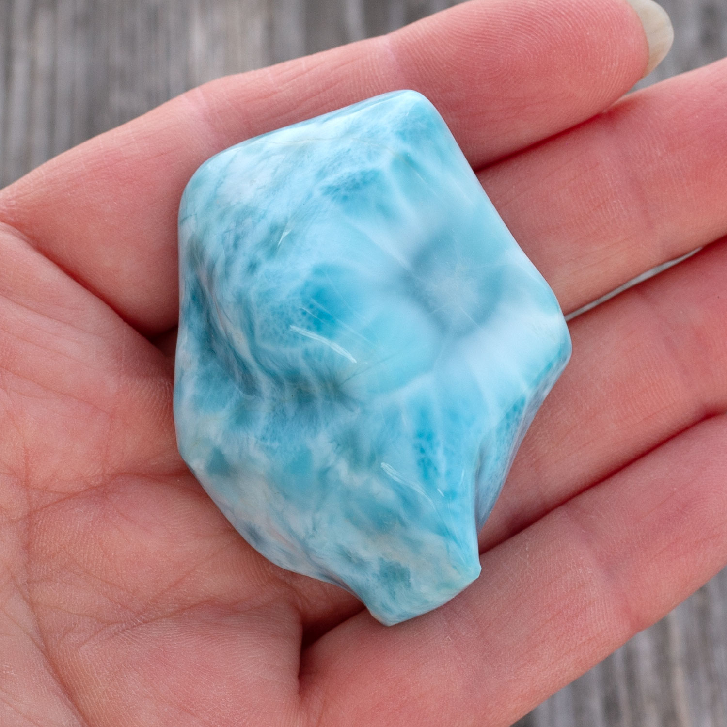 Larimar Freiform ca. 51x39x21mm AAA+ matrixfrei oceanblau Sammlerstück