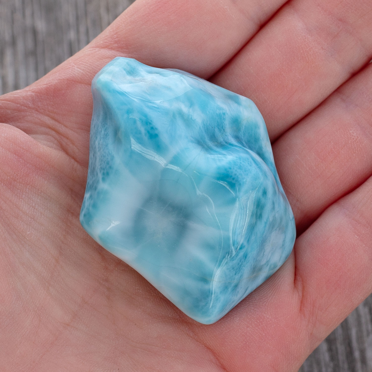 Larimar Freiform ca. 51x39x21mm AAA+ matrixfrei oceanblau Sammlerstück