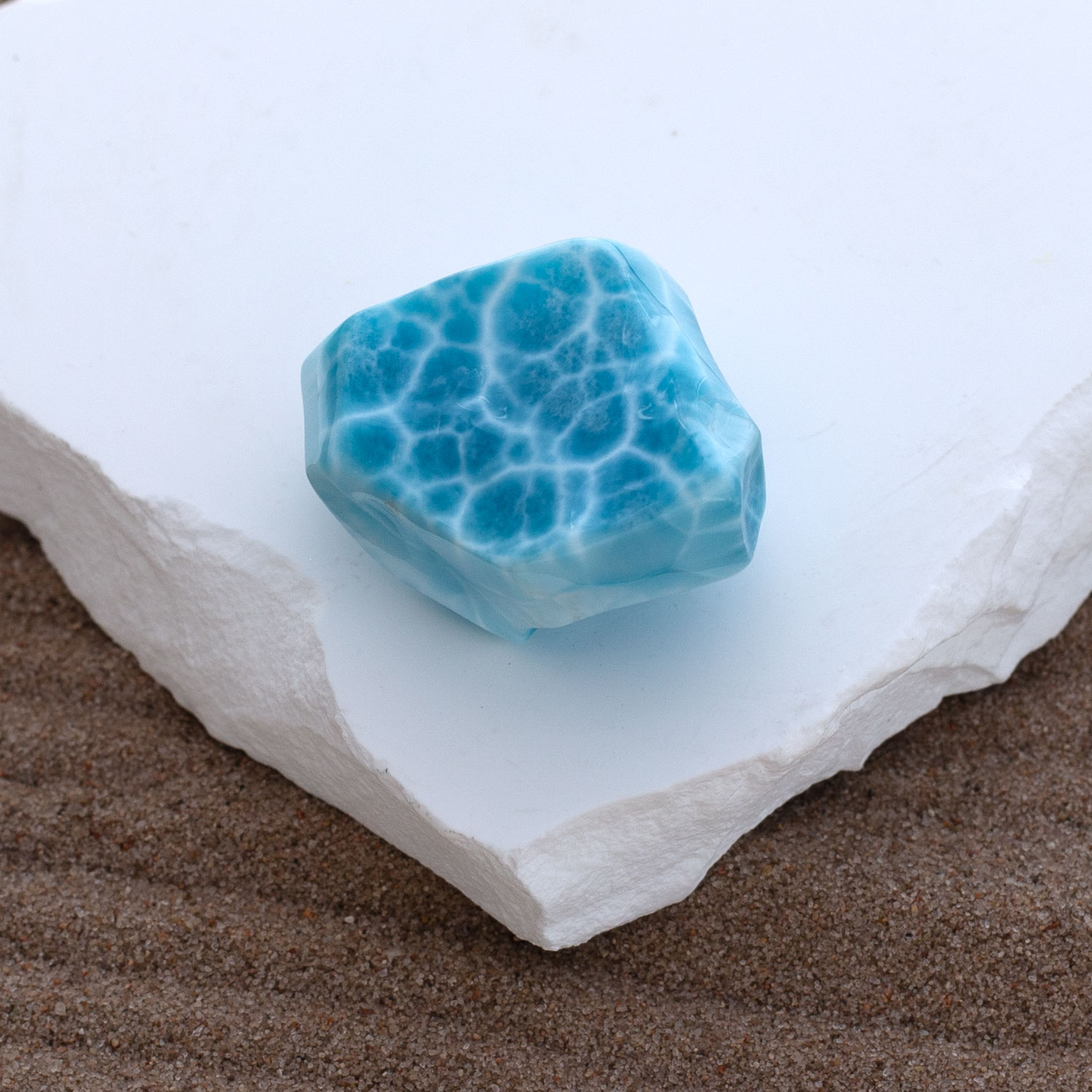 Larimar Freiform ca. 35x27x17mm AAA1 matrixfrei tiefblau Sammlerstück